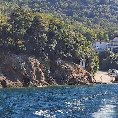 Boto - 20m From The Sea Daire