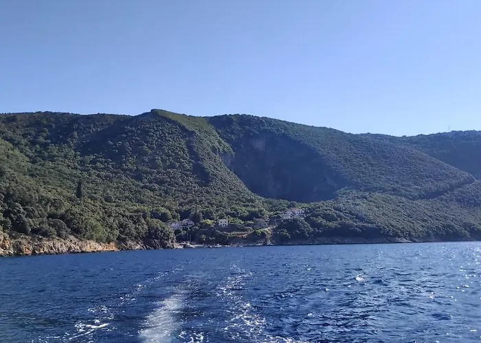Boto - 20m From The Sea Smergo